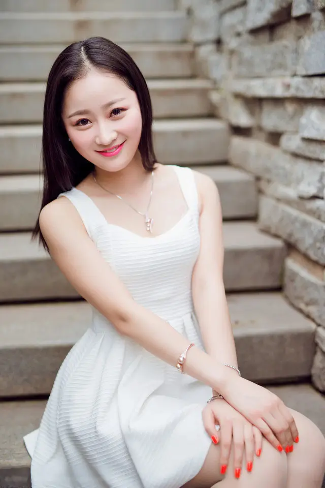 西双版纳温州私人伴游商务伴游乔妹的联系方式！