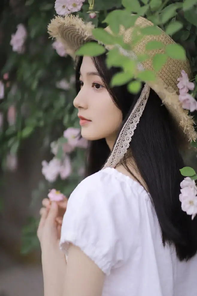 西双版纳喀什私人伴游李菲儿
