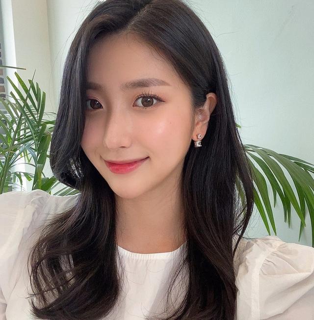 西双版纳太原伴游小姐姐