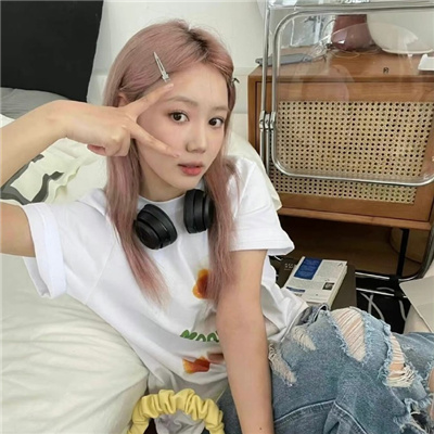 西双版纳伴游女生左惜筠的资料